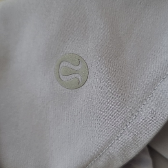 Lululemon Speed Up Short Berry Mist Lavender Size 8 - Picture 6 of 6